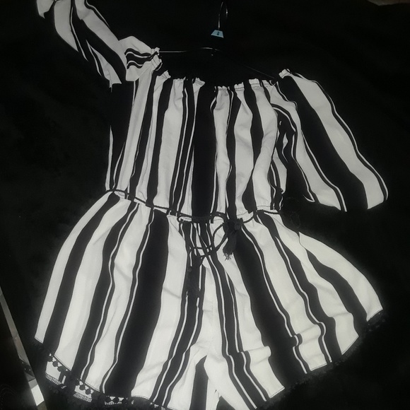 Revampe Black and White Romper - Picture 1 of 1